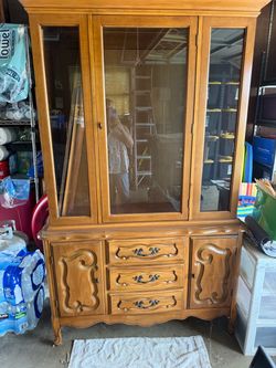 Vintage Solid Wood China Cabinet / Hutch – $100