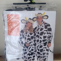 Cow Adult Sz MEDIUM Animal Cosplay Pajamas Costume One Piece Kigurumi Sleepwear