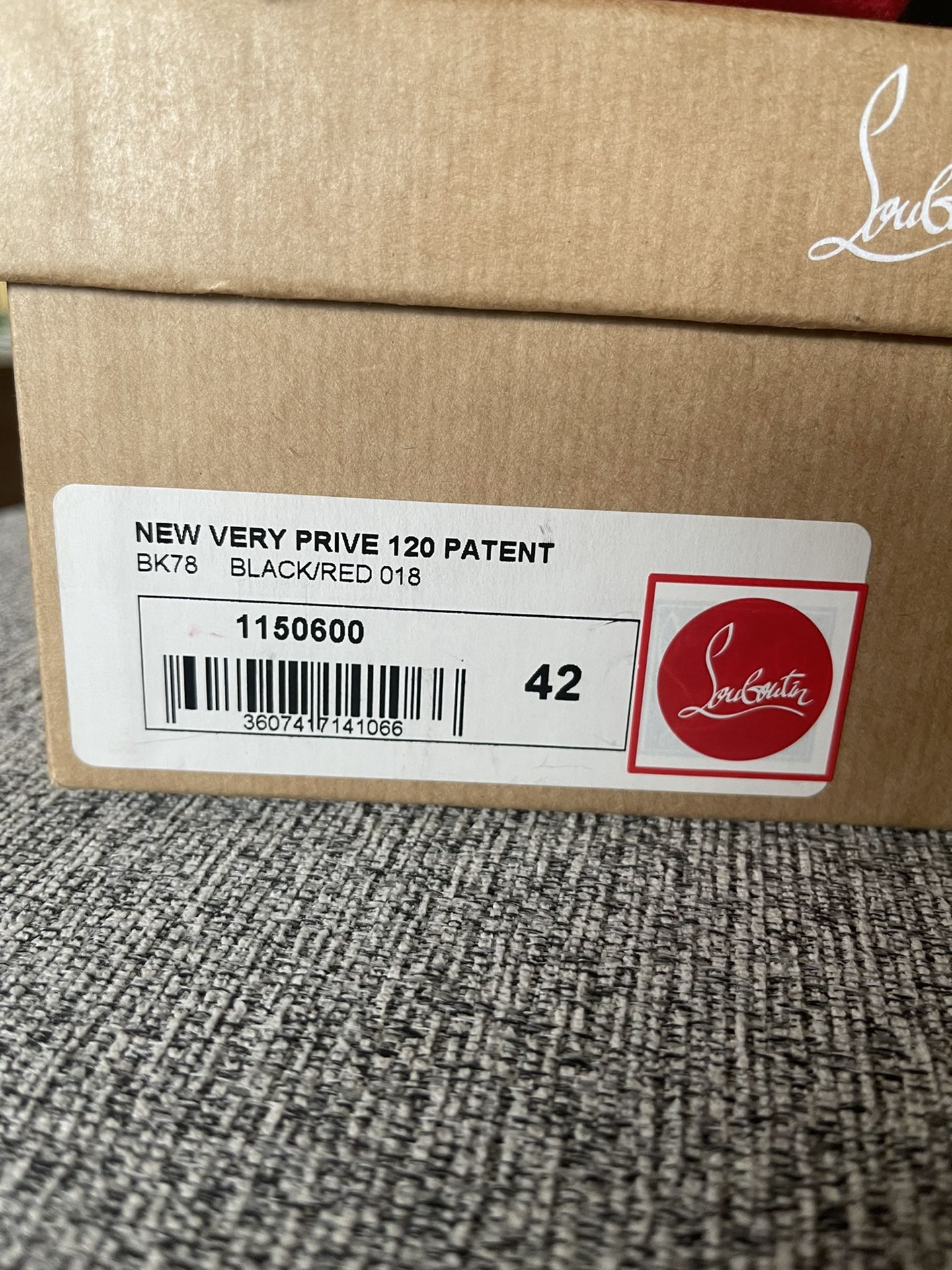 CHRISTIAN LOUBOUTIN - SILKY SATIN LIP COLOUR VERY PRIVE 410 - 0.13 OZ NEW &  BOX for Sale in Freeport, NY - OfferUp