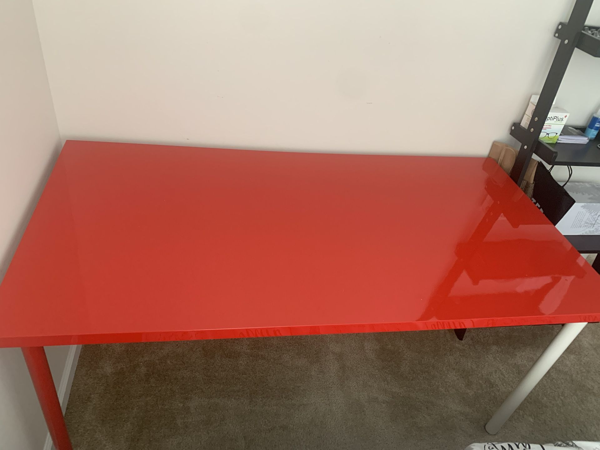 Red Flash Computer Desk In Graat Condition 