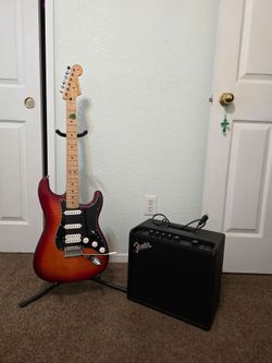 FENDER Stratocastor and FENDER Mustang LT25 Amp