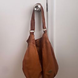 New UGG x TELFAR Shopper Bag Small Chestnut Shearling In Hand 100%  Authentic for Sale in Los Angeles, CA - OfferUp