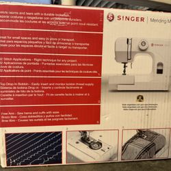 Singer Sewing Machine 