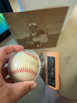 Pete Rose Autographed Baseball with Display Stand