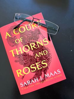 A Court of Thorns and Roses Book by Sarah J Maas