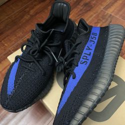 Yeezy 350 V2 Dazzling Blue Size 9.0 DS
