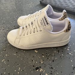 Women’s adidas tennis shoes