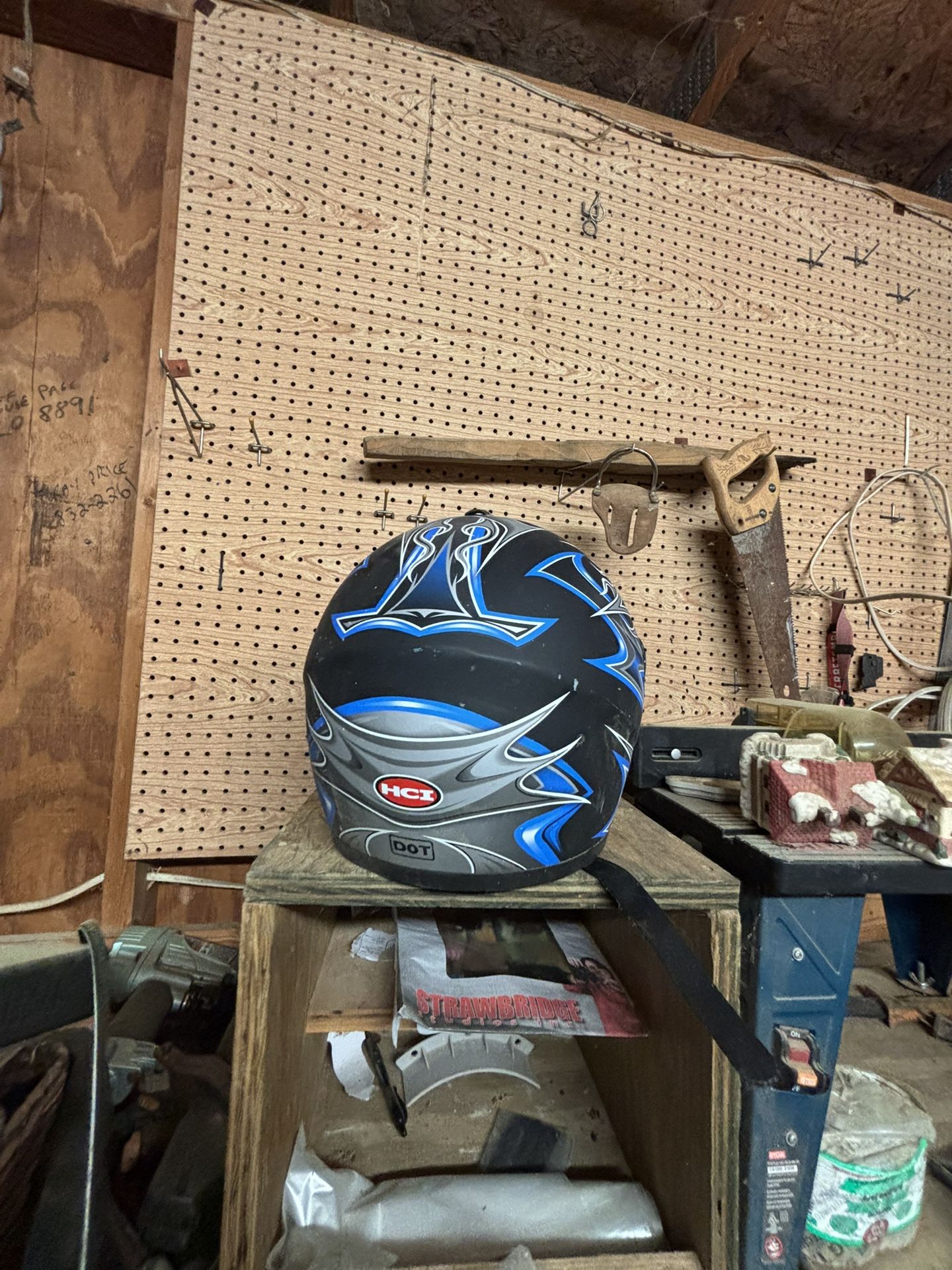 HCI Helmet