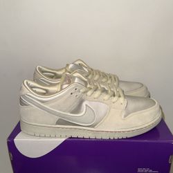 Nike SB Dunk Low City Of Love Bone Size 13 Brand New DS