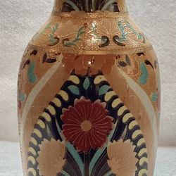 10” Vintage Chinese Hand Painted Porcelain Vase #22