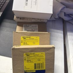 (5) GFCI Breakers And Surges Protector 