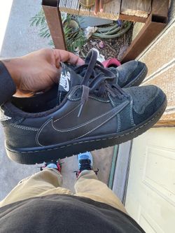 Air Jordan Retro Travis Scott Phantom’s size 13