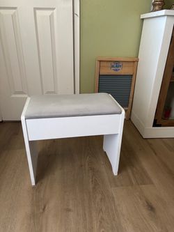 Velvet vanity chair