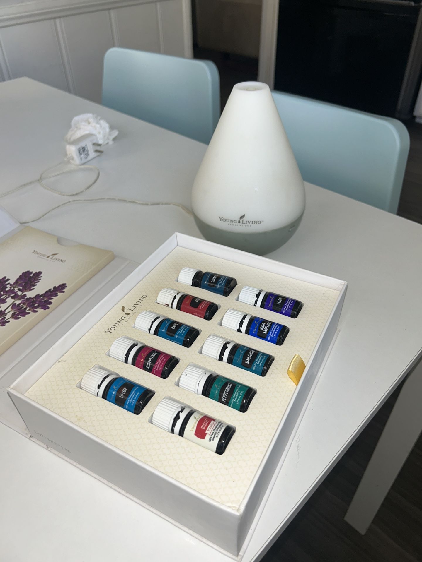 Young Living Essential Oils & Diffuser Set