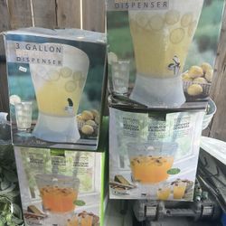 3 Gallón Beverage Dispensers
