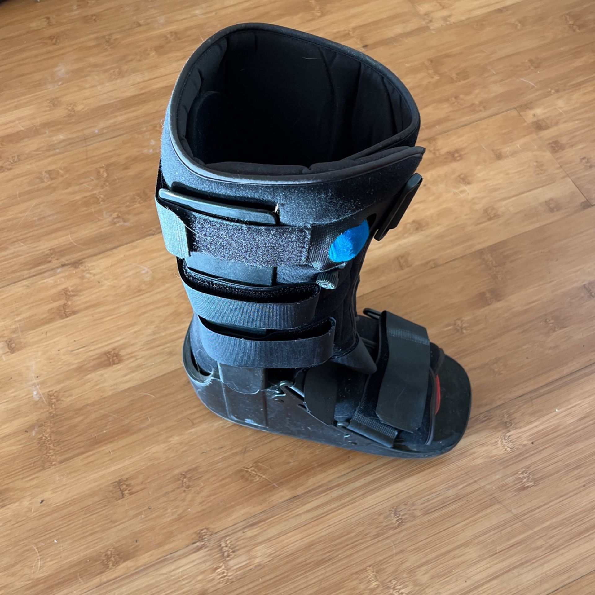 Walking boot