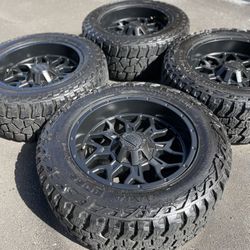 Impact Off-Road Wheels And Mickey Thompson Tires 20x10 6x5.5 (6x139.7)
