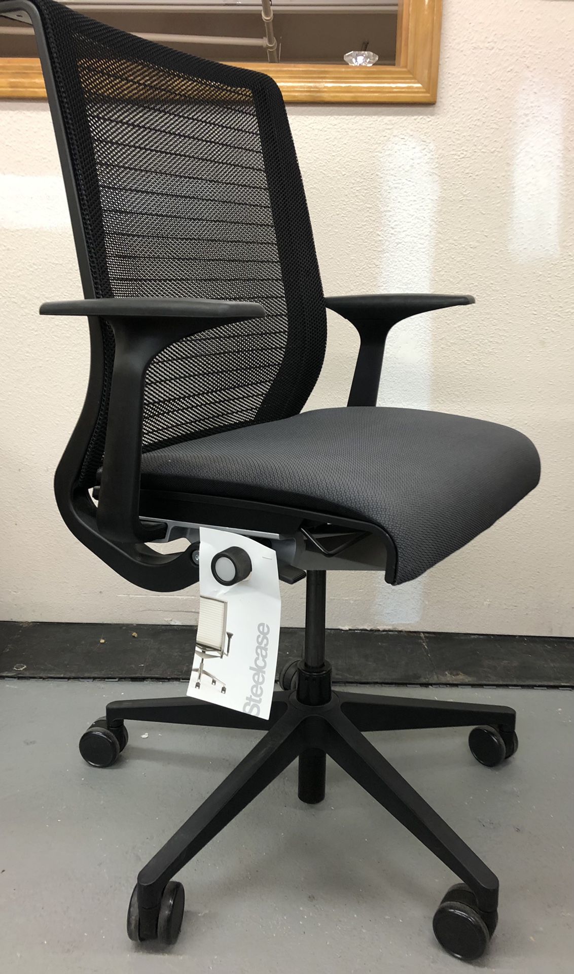Steelcase Think Chair  Ergonomic Office Desk Chairs $125
