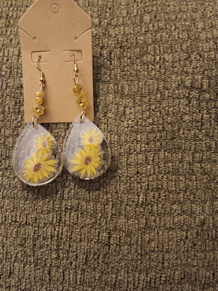 Yellow Daisy Earrings 