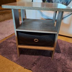 Small Table/End Table, Storage/Shelf 