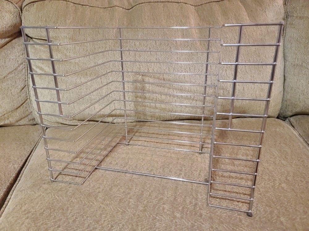 Melissa & Doug Deluxe Metal Wire Puzzle Storage Rack