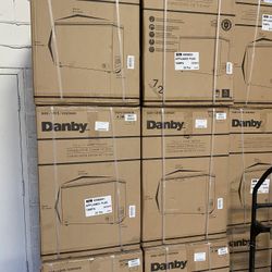 New In box Danby White 7.2 Cu. Ft. Chest Freezer