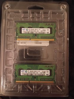 Set of Samsung 2GB DDR3 SDRAM SODIMM laptop memory modules