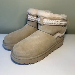 UGG Women's Classic Ultra Mini Alpsey Boots