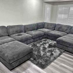 New 7 Piece Modular Sectional Couch! Extremely Comfy! Free Delivery 🚚!