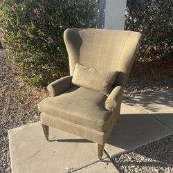 Hickory Pearson Wingback Chair
