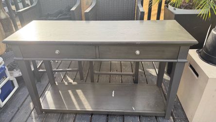 Entry table with 2 drawers