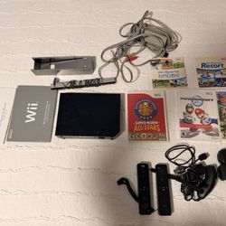 Nintendo Wii Bundle 