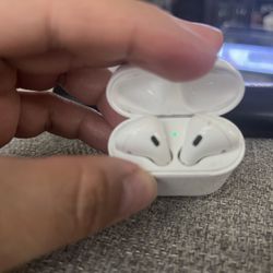 Apple AirPods