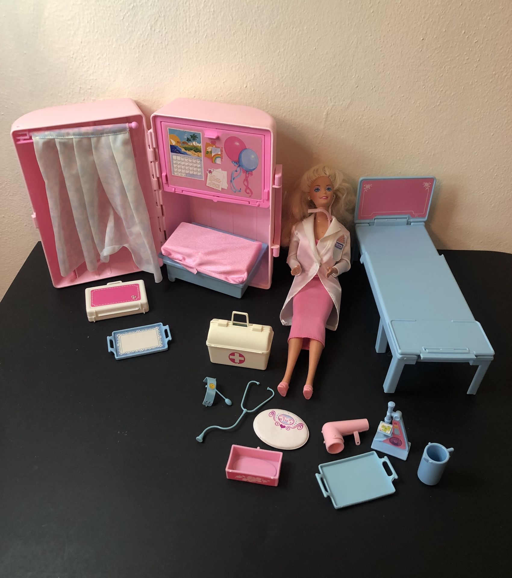 Vintage 80s Barbie Lot, Dr. Barbie & Doctor Accessories W/ bed & Carrying Case Shower & accessories