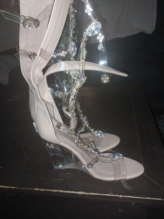 Women Sandals Size 11