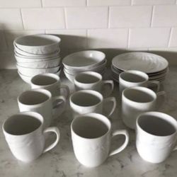 Rare Vintage White Gibson Patterned Plate Mug Bowl Kitchen Set Serving Dining 