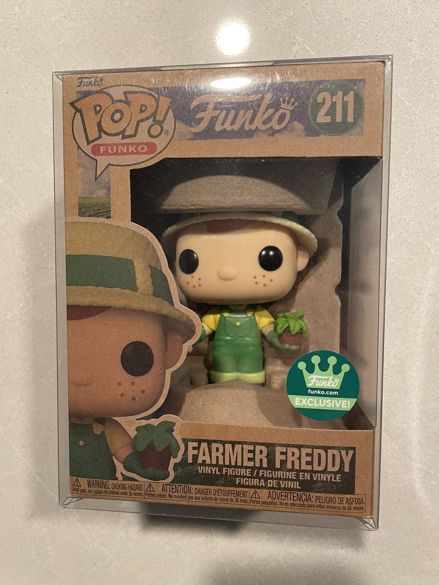 Farmer Freddy Funko Pop *MINT* Online Shop Exclusive 211 with protector Earth Day