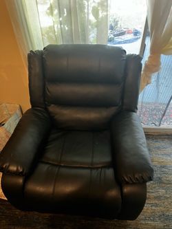 Electric chair lift for seniors