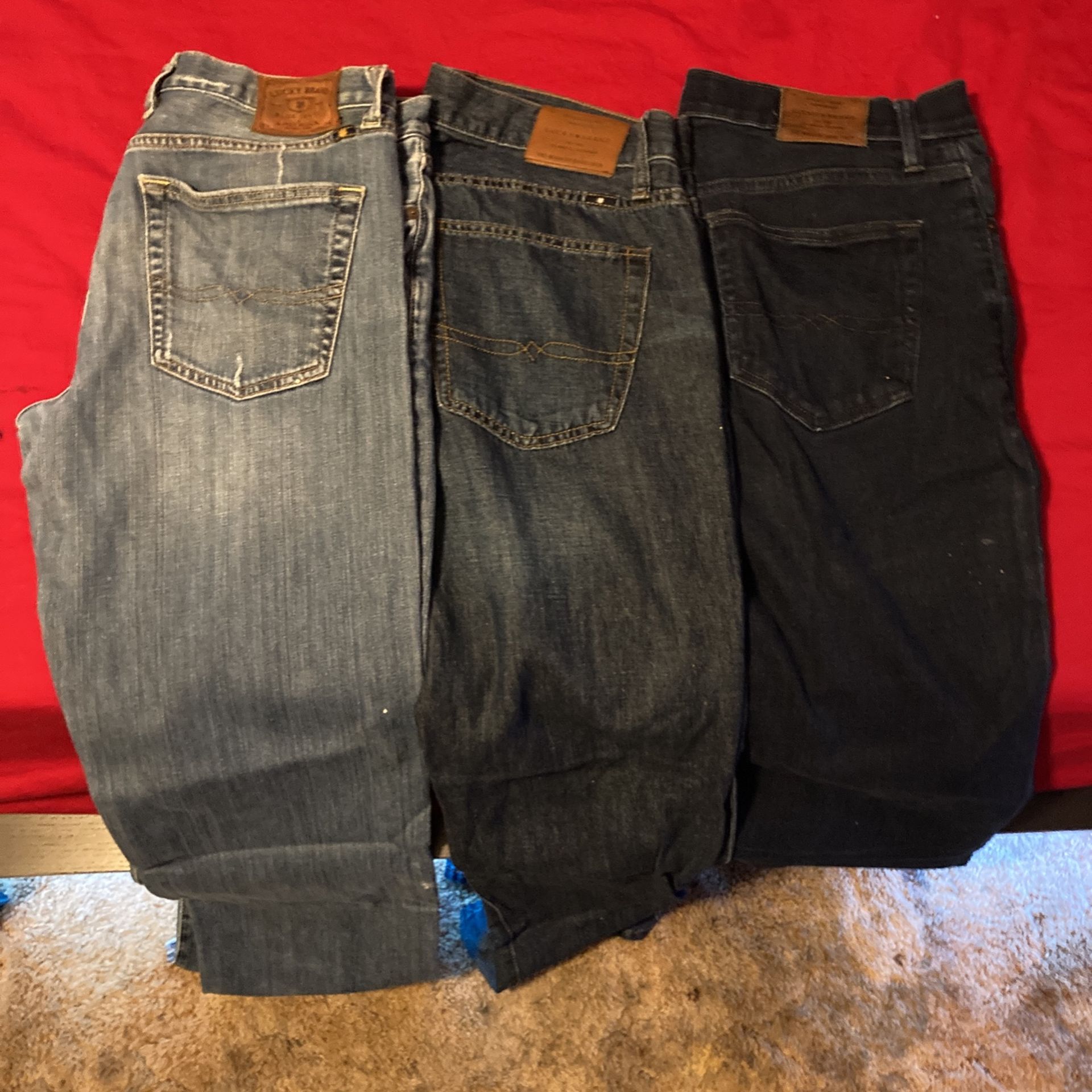 Lucky jeans men’s 33W 32L