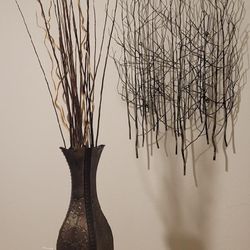 Large Decorative Vase With Metallic Wall Art (Read Description)