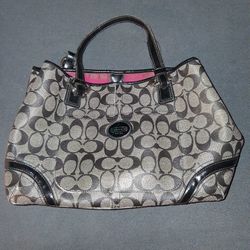 Woman's Coach Purse 
