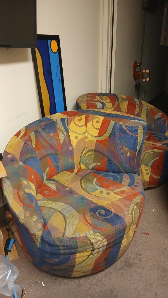 Swivel Chairs Vladimir Kagan Design 