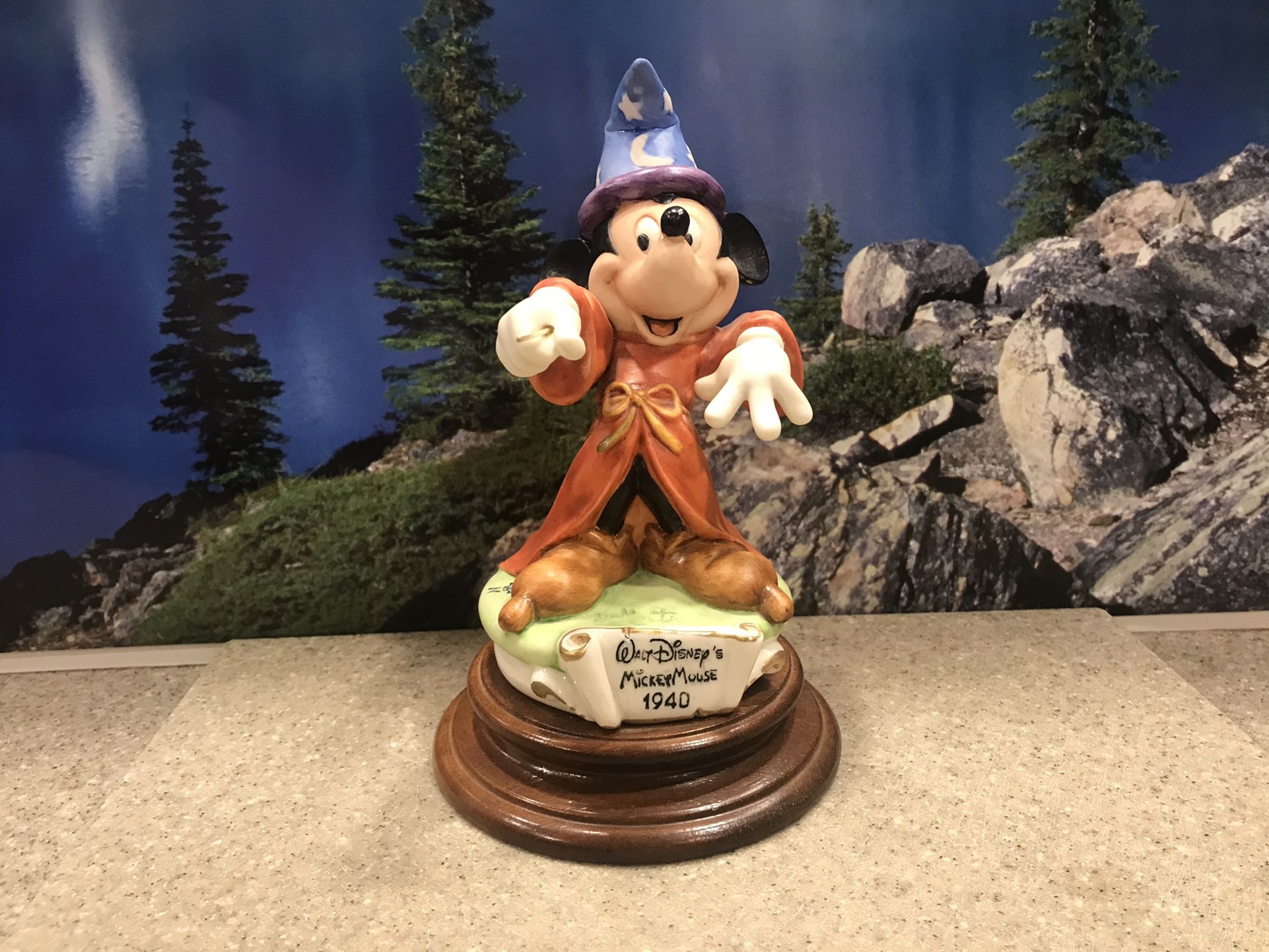 Capodimonte Laurenz Disney Porcelain Character Collectible