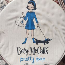  1950 Vintage Betsy Mcalls pretty pac, Accessories inside are  Included 