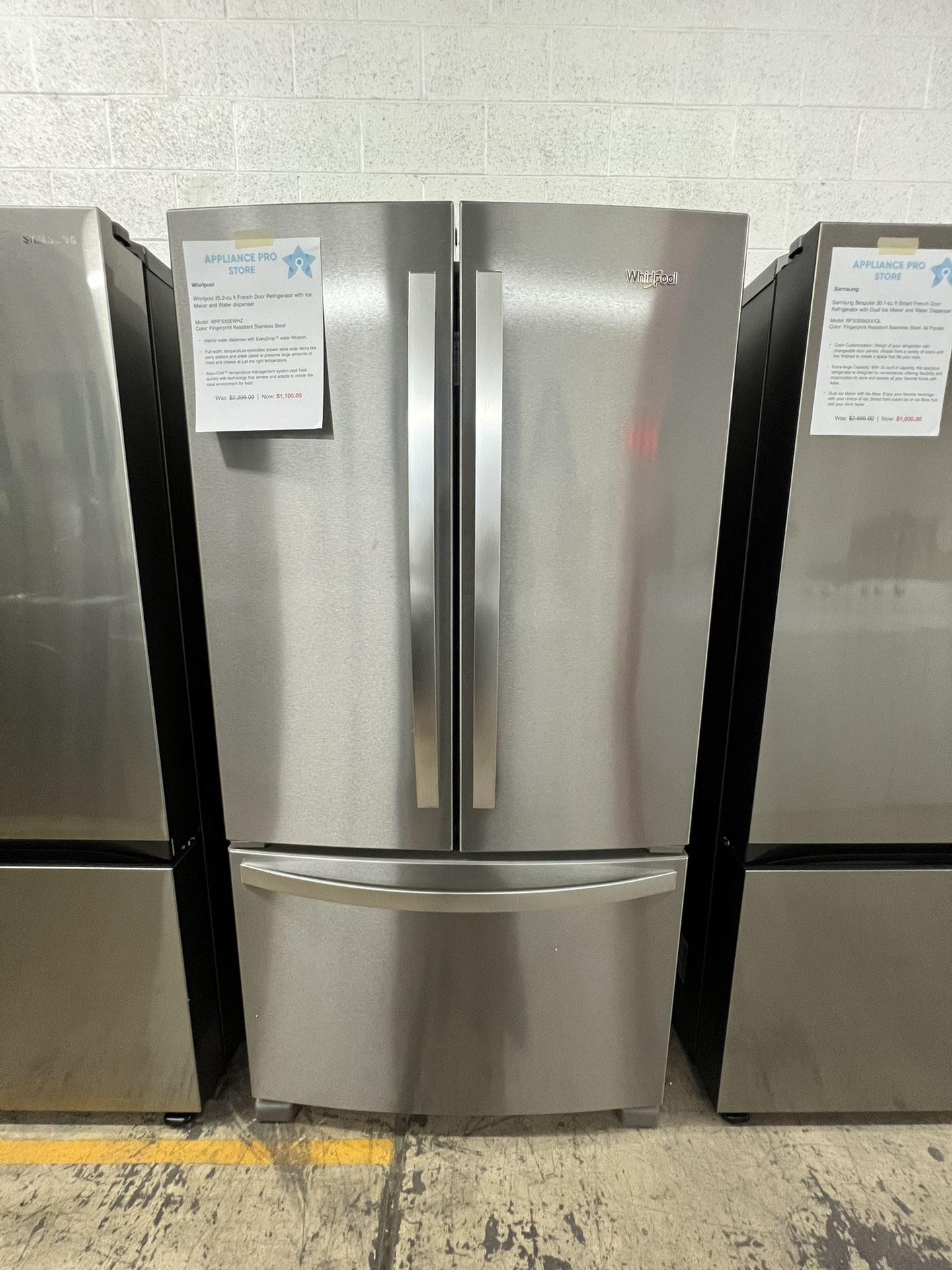 🔥New🔥 Whirlpool 25.2-cu ft French Door Refrigerator with Ice Maker and Water dispenser
