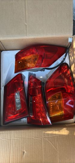 07 Lexus OEM taillights