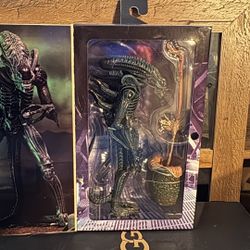 Neca Alien- 7" Scale Action Figures - Ultimate Warrior - (1986) Blue alien 
