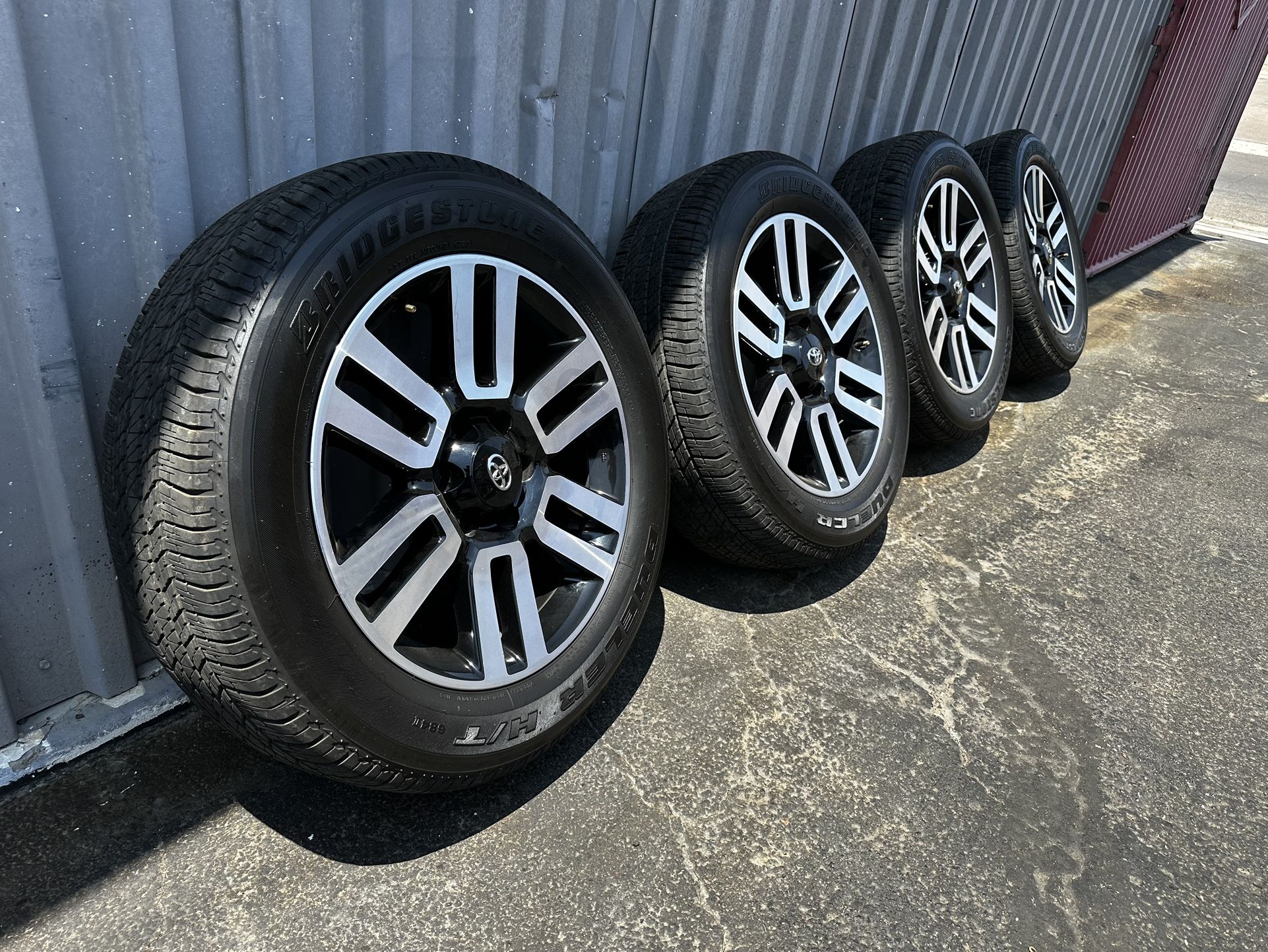 Toyota 4runner Limited Wheels And Tires Like New, Perfect Condition 6x139.7 Bolt Pattern 20 Inch