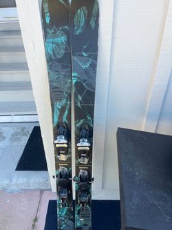 Rossignol Skis 160cm