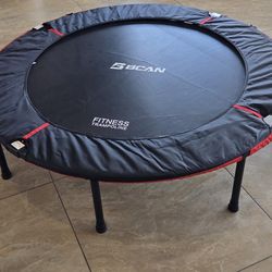 Fitness Trampoline With Adjustable Handles
